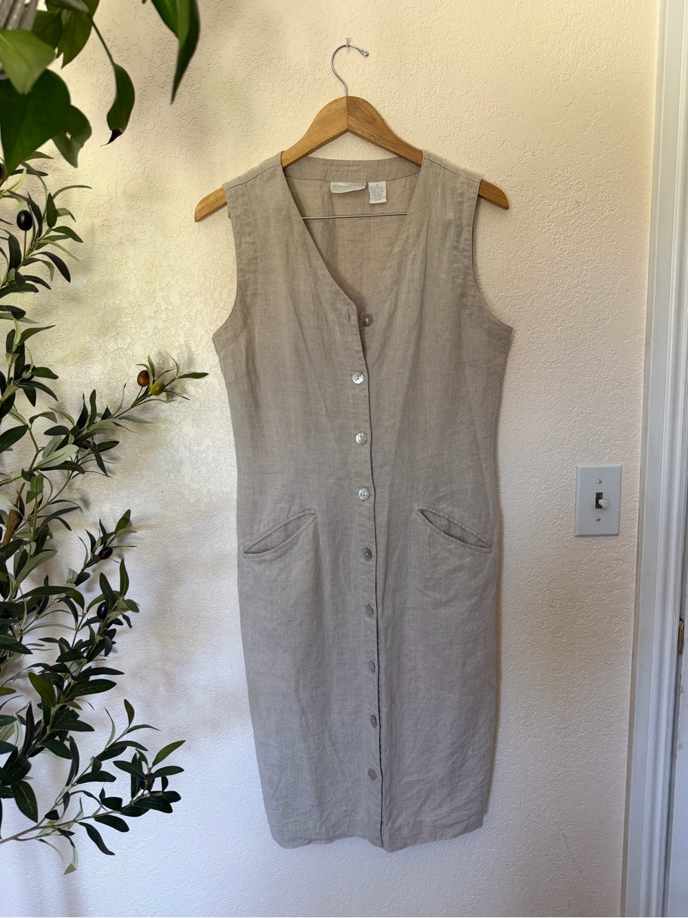 Vintage Worthington linen blend Sleeveless Button-Front Midi Dress in Beige